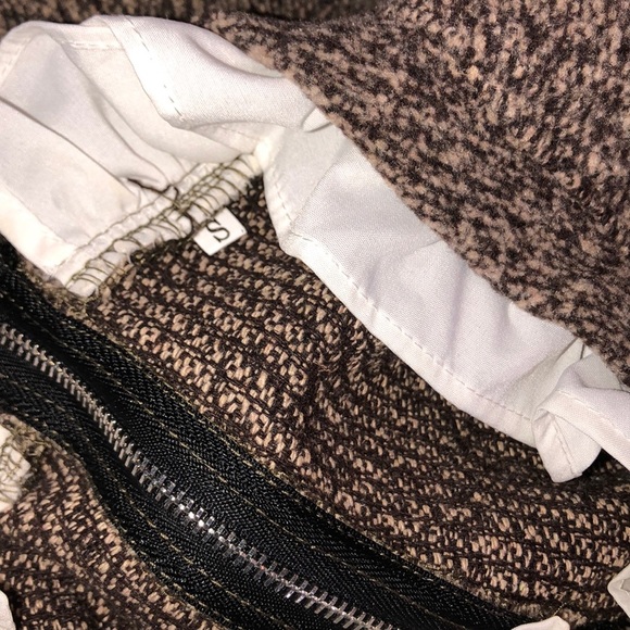 Small brown high neck boho ruffle sweater - Picture 8 of 8